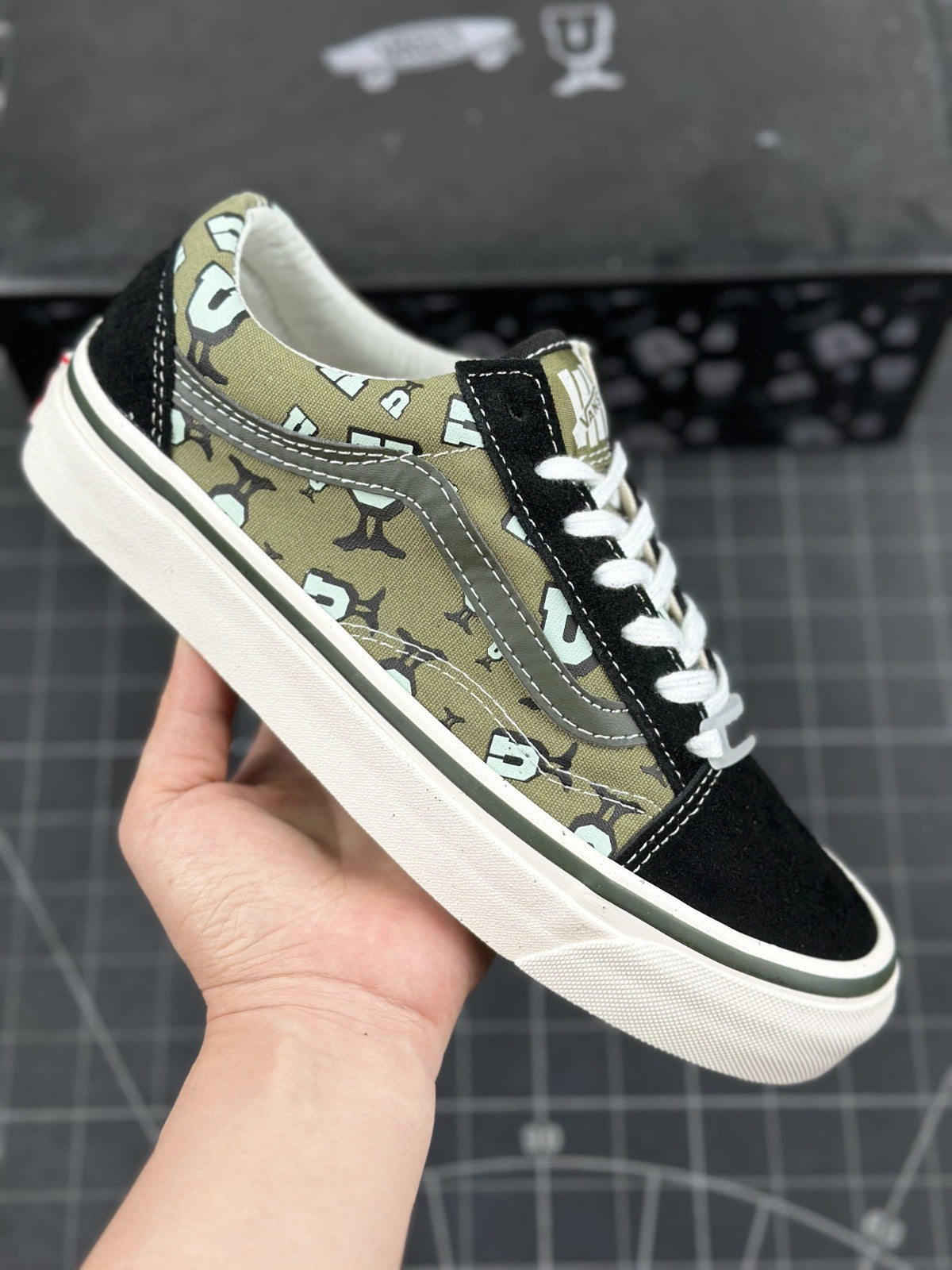 OldSkool x Undefeated vance