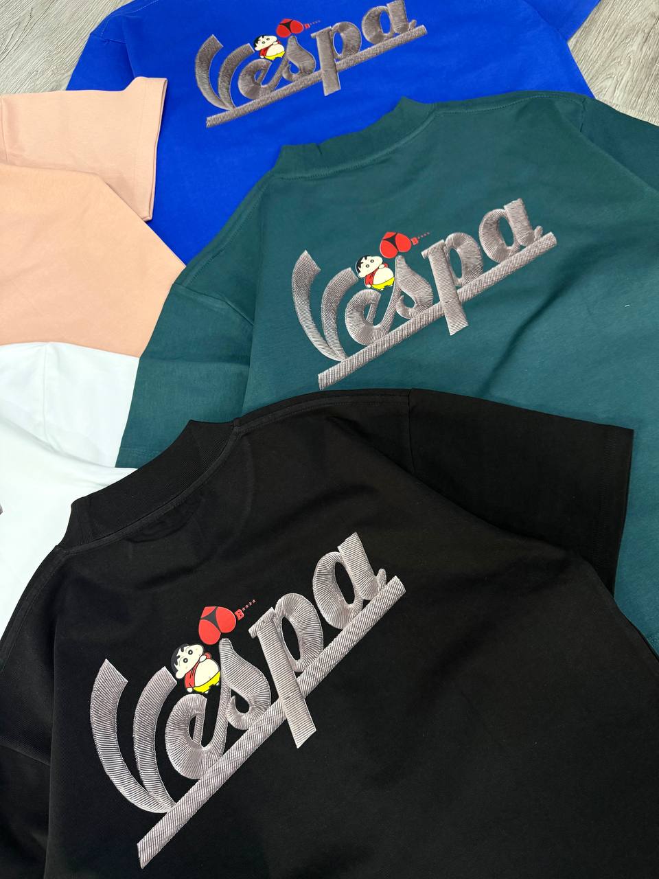 Vespa SHIN JAN Boxy Fit